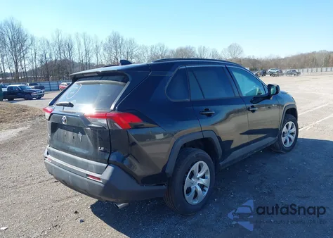 2019 Toyota Rav4 Le z USA, uszkodzony, nr VIN 2T3H1RFV7KW049282